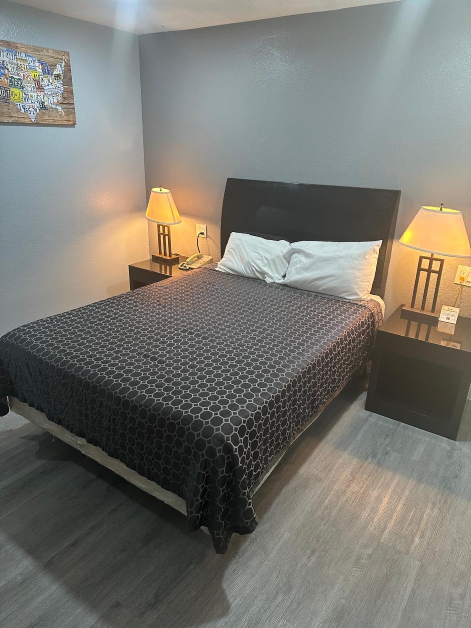 Econo Lodge I-5 At Rt 58 Баттонвиллоу Экстерьер фото